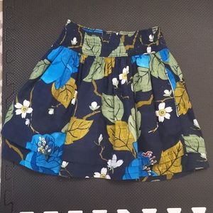 Hollister mini printed skirt